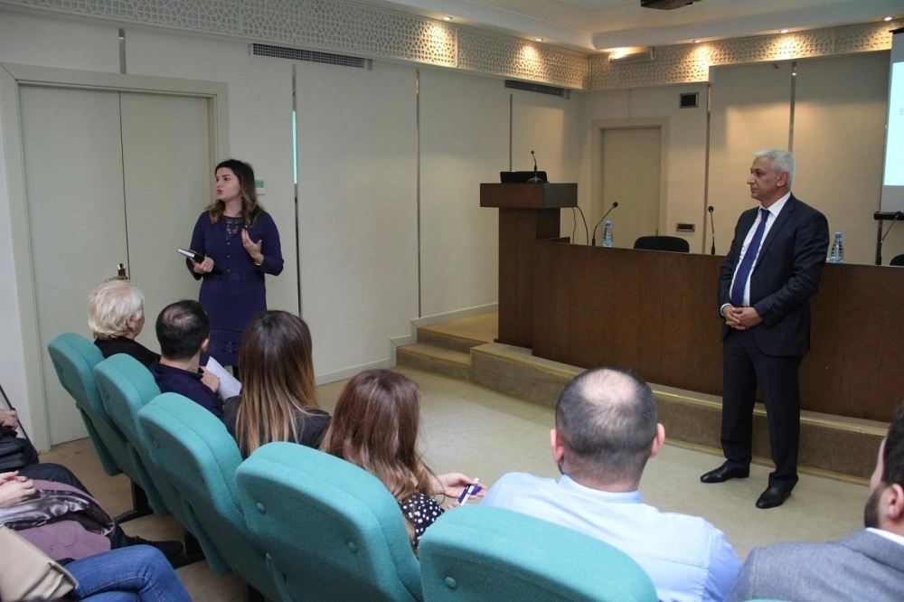 Memarlıq və İnşaat Universitetində seminar